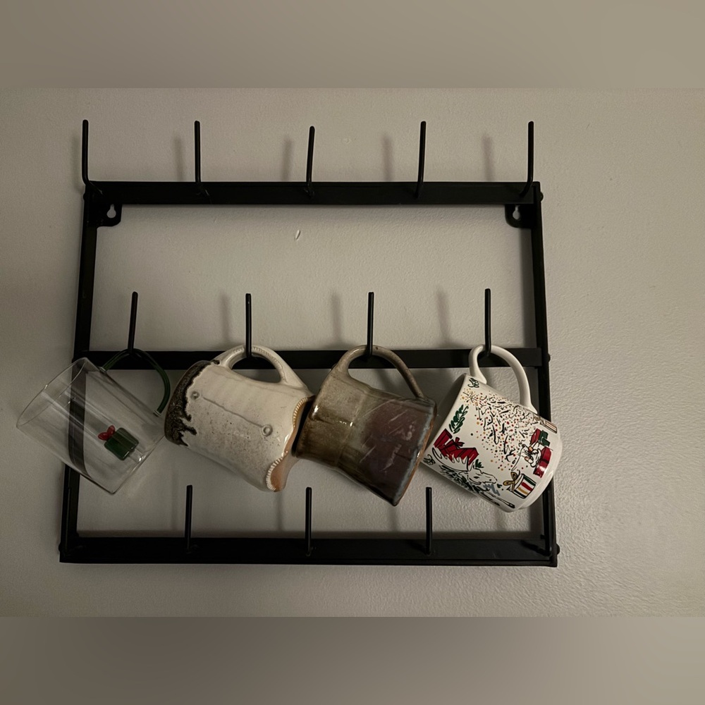 POTTERY BARN Vintage Blacksmith Metal Wall Mug rack